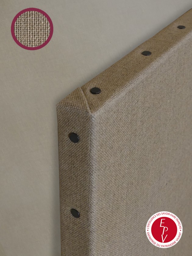 Close-up: Professional grade stretched jute canvases – High-quality painting surface – Master Toiles